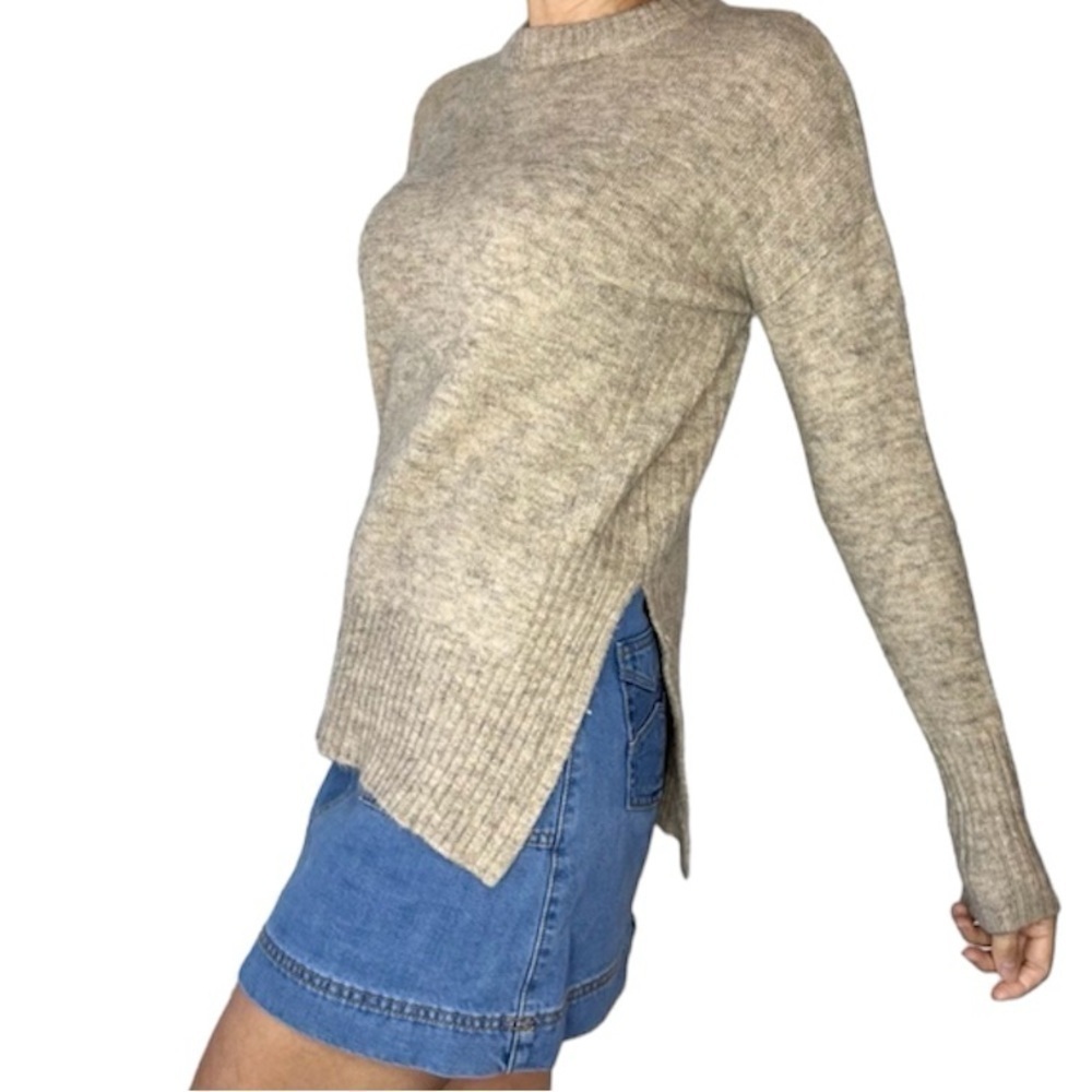Neutral Tan Wool Alpaca Blend Split Seam Sweater XS